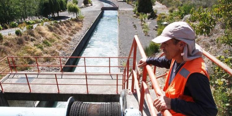 RIEGO PARA LOS “BLANCOS” DEL LAJA-DIGUILLÍN SE FINANCIARÁ CON RECURSOS FISCALES