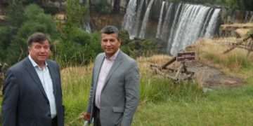 Con sequía en los talones crean Junta de Vigilancia del Río Laja, Ceremonia fue en Saltos del Laja