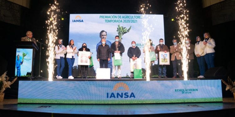 Empresas Iansa celebró con 450 productores de remolacha y porotos