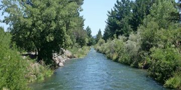 Gremios del Biobío denuncian responsabilidad del MOP frente a extracción irregular de aguas del río Laja Señalan que esta situación involucra a la Asociación de Canalistas del Canal Zañartu.